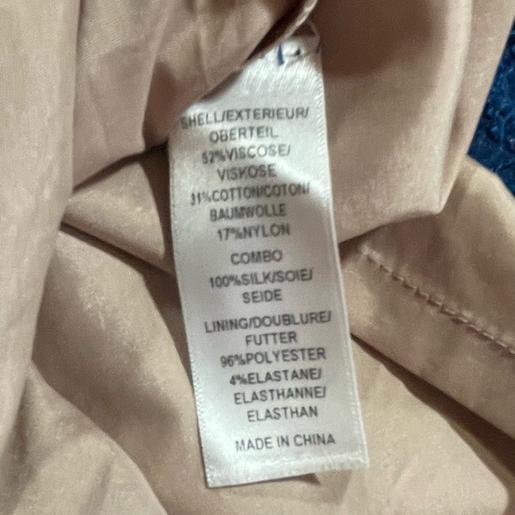 Short sleeve blue over beige lace dress - 6 - Picture 8 of 9